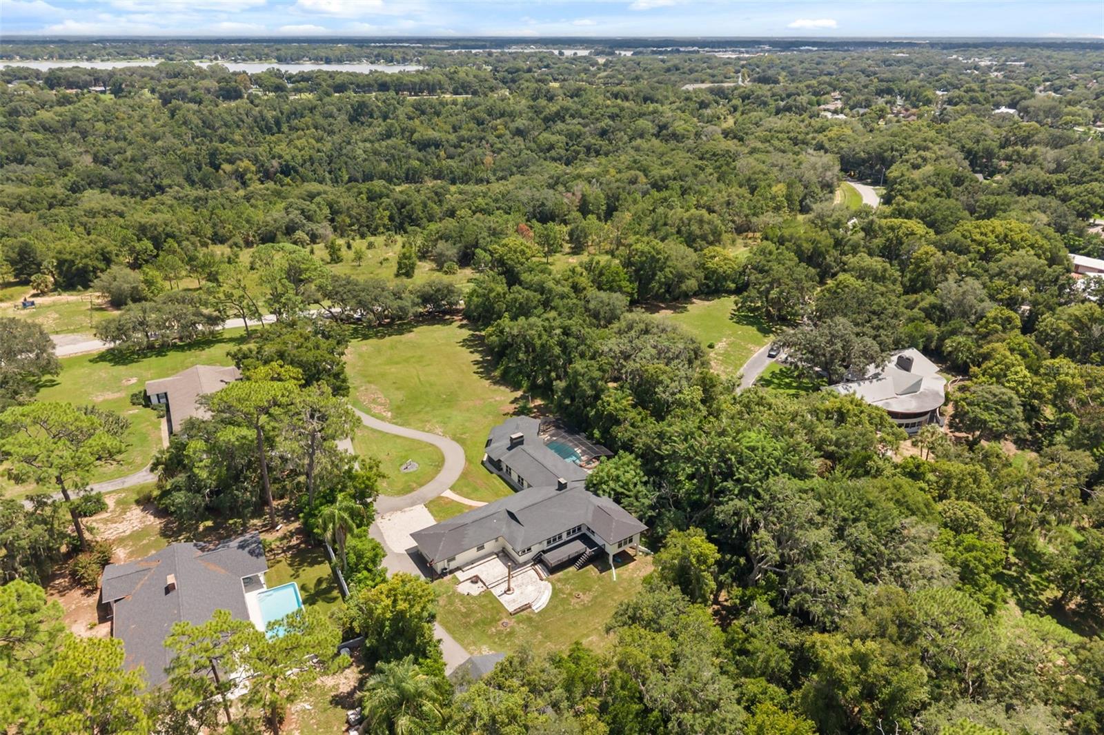 1602 Country Club Rd Property Photo 52