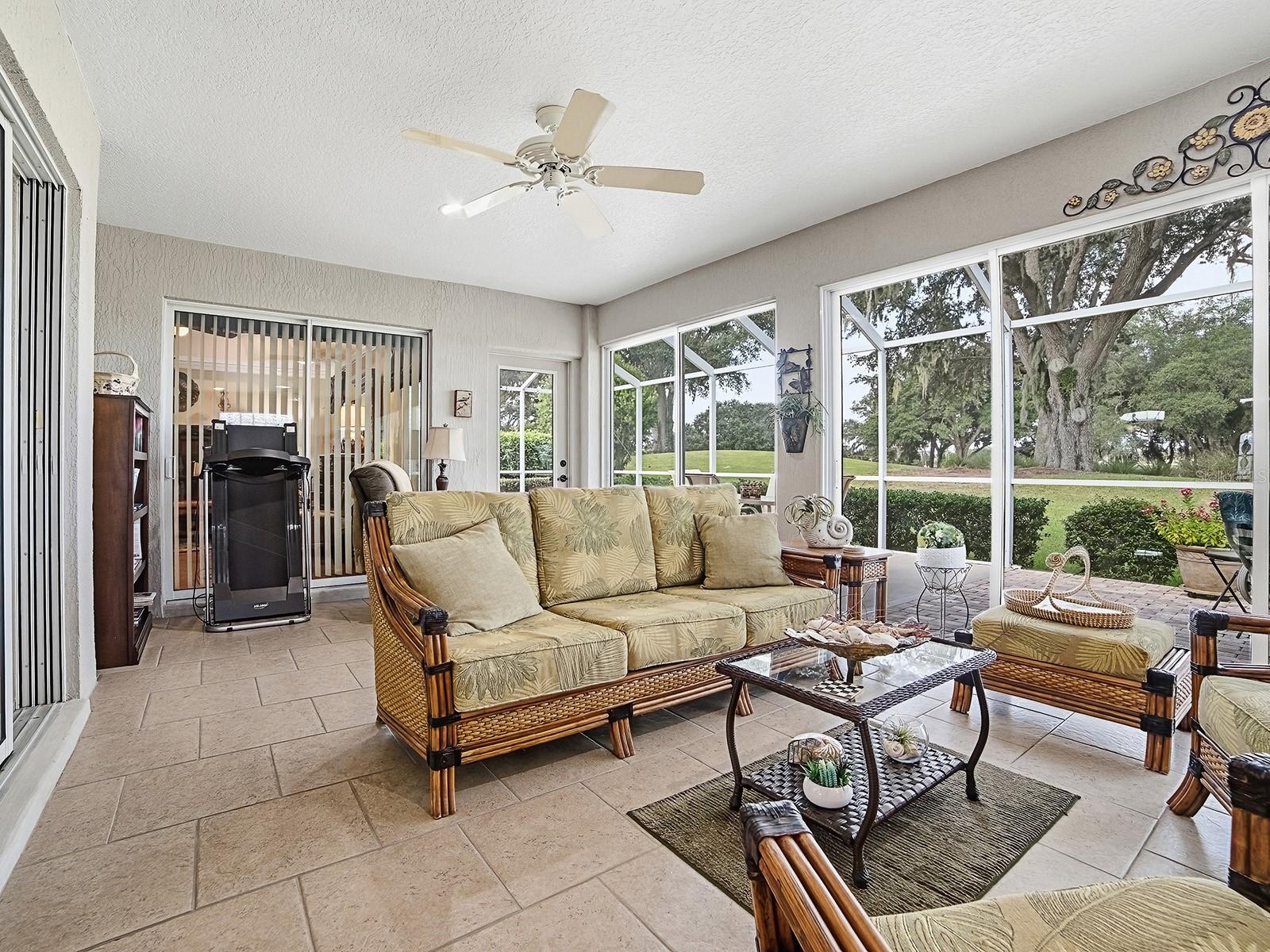 2760 Midland Ter Property Photo 4
