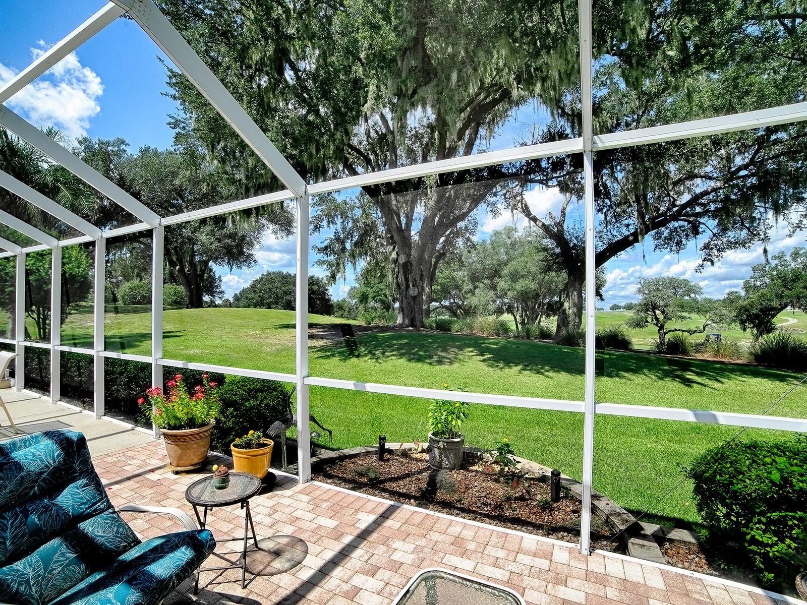 2760 Midland Ter Property Photo 8