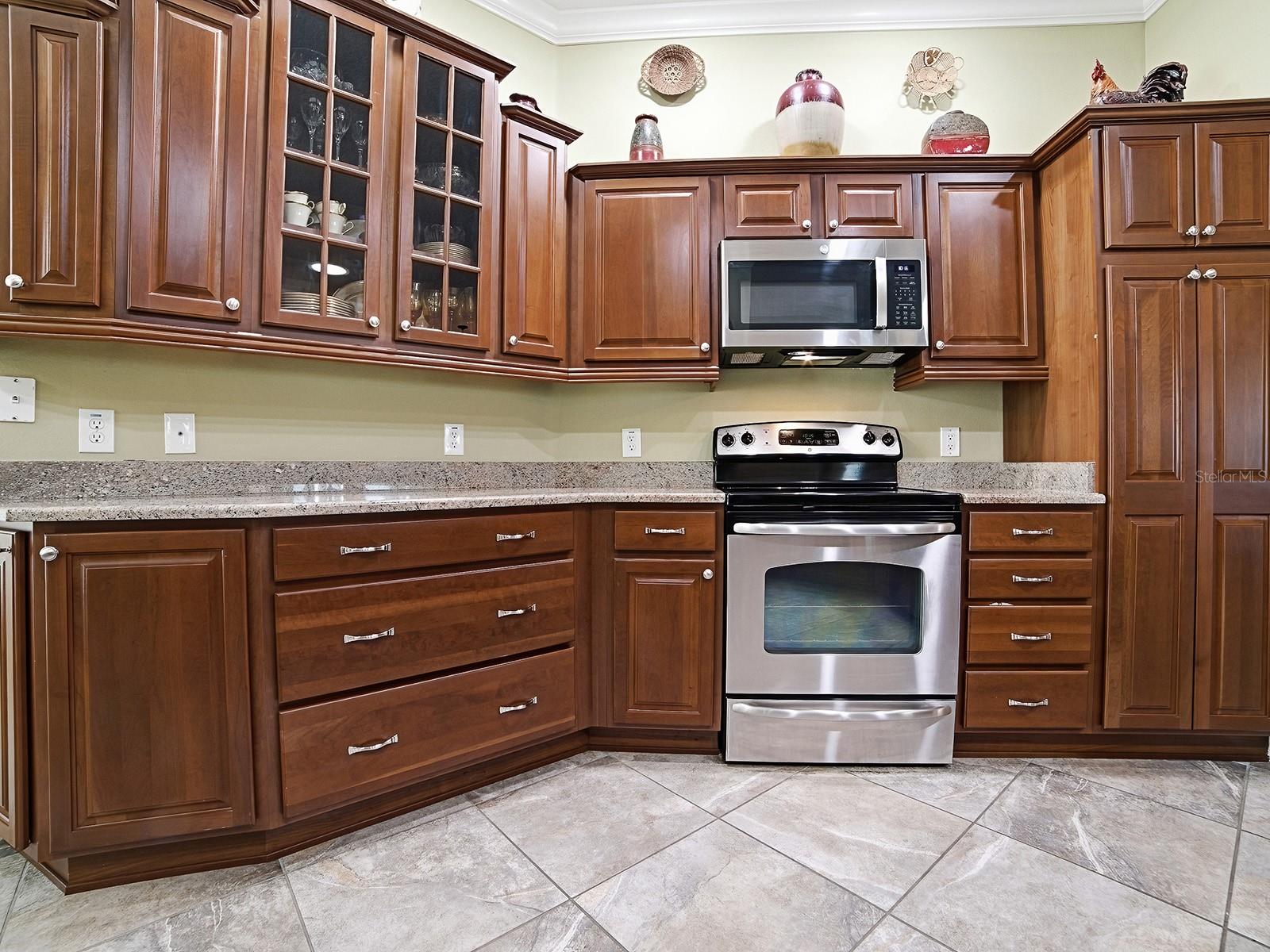 2760 Midland Ter Property Photo 20