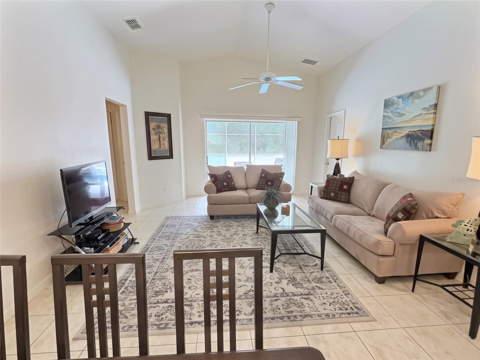 655 Scrub Jay Way Property Photo 8