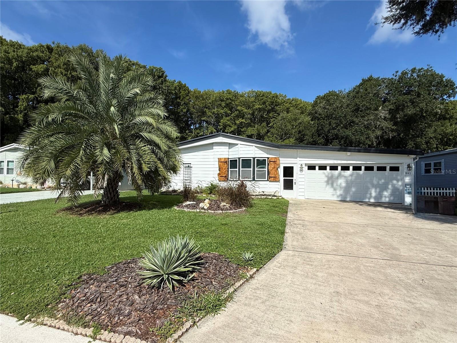 802 Oak Blvd Property Photo 1
