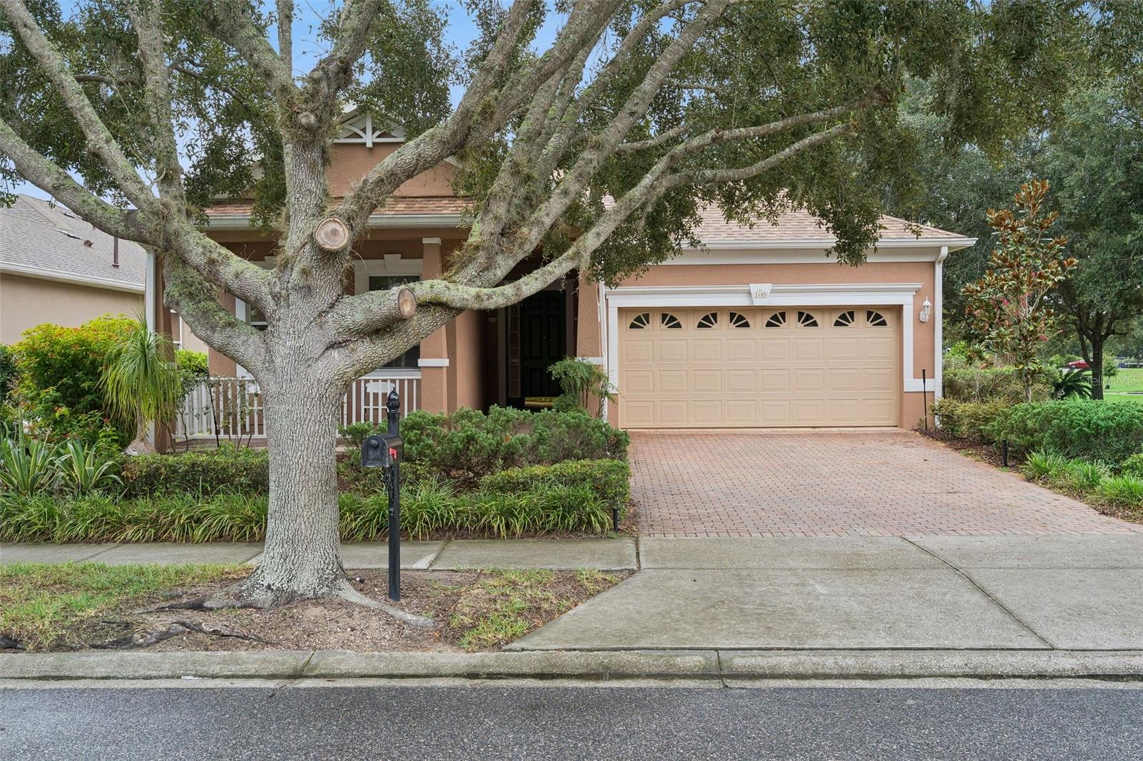 100 Flame Vine Way Property Photo 1