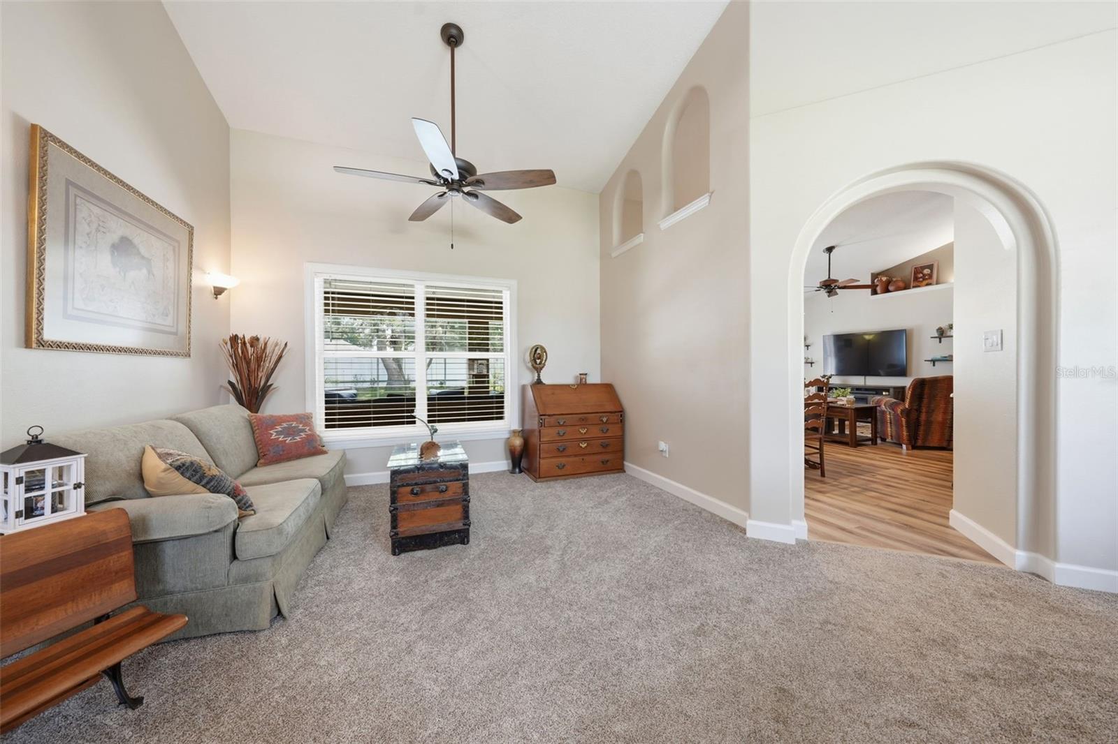 3004 Linmont Ln Property Photo 6