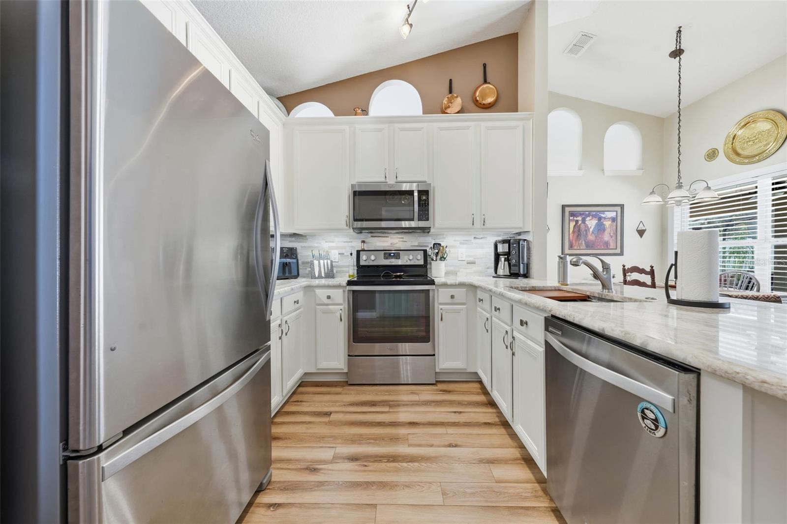 3004 Linmont Ln Property Photo 13
