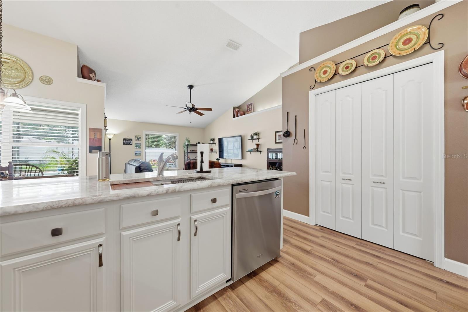 3004 Linmont Ln Property Photo 14