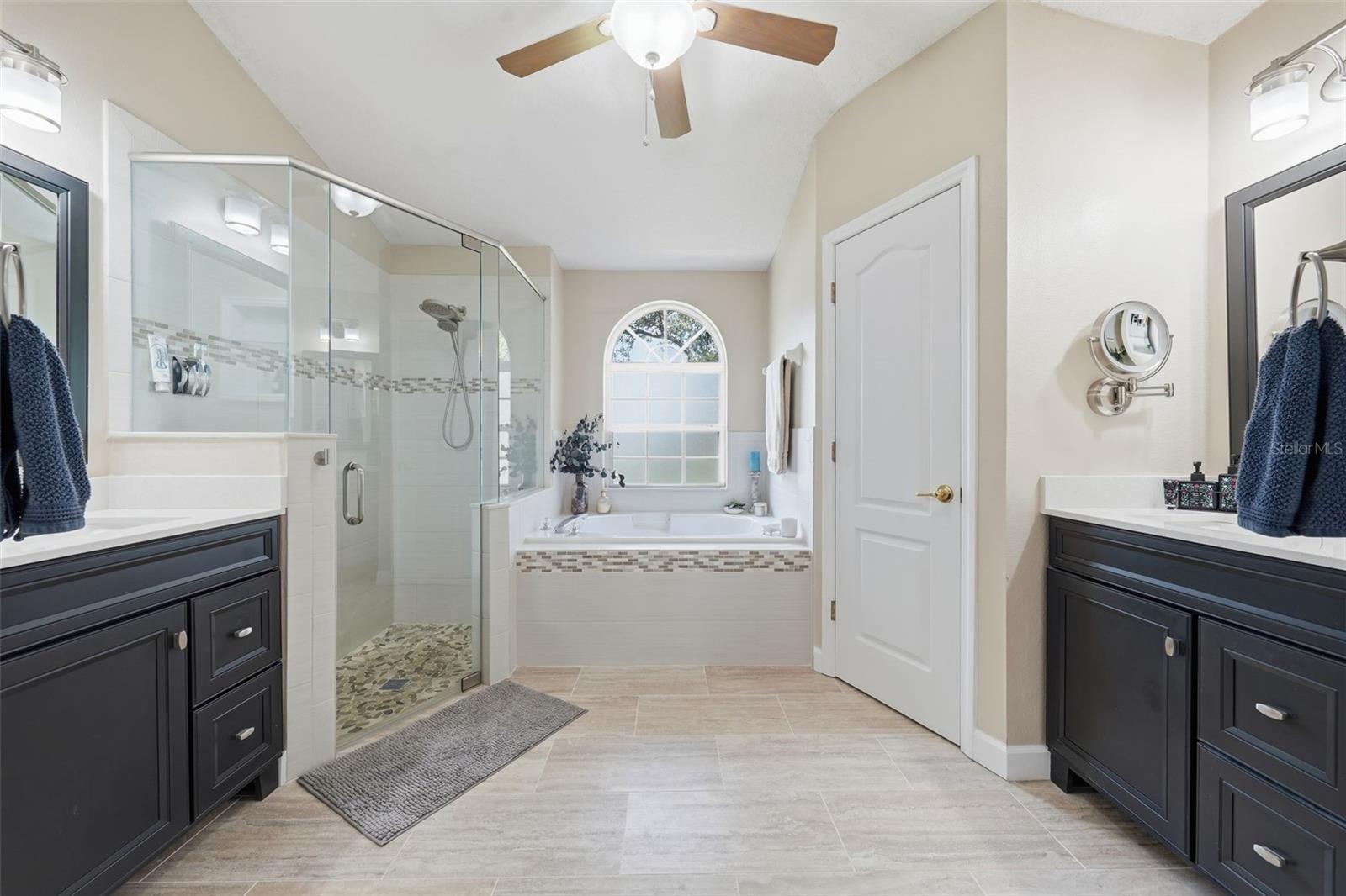 3004 Linmont Ln Property Photo 25