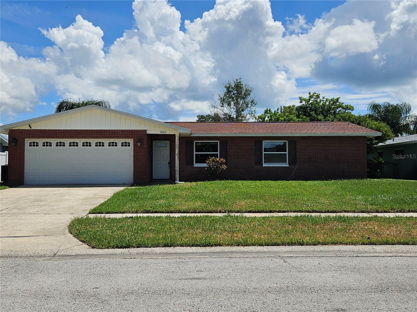 1863 GLENVILLE DR Property Photo 1