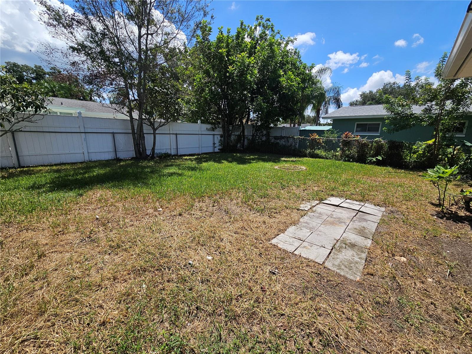 1863 Glenville Dr Property Photo 21
