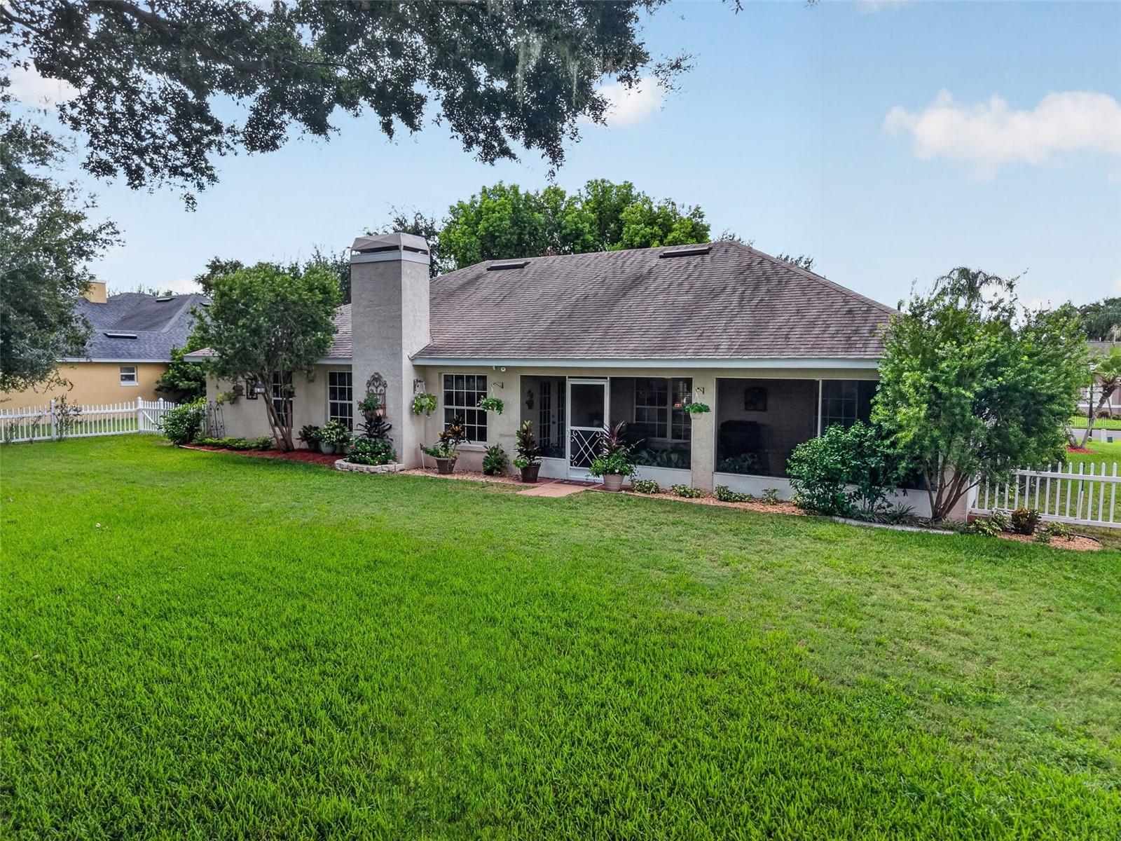 3237 Indian Trl Property Photo 5
