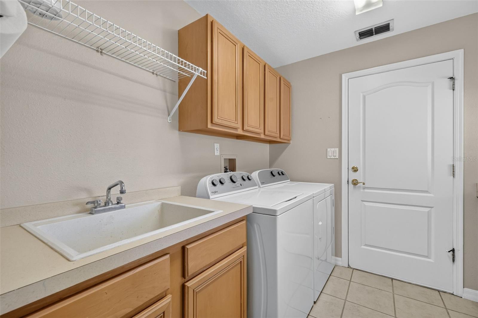 3237 Indian Trl Property Photo 25