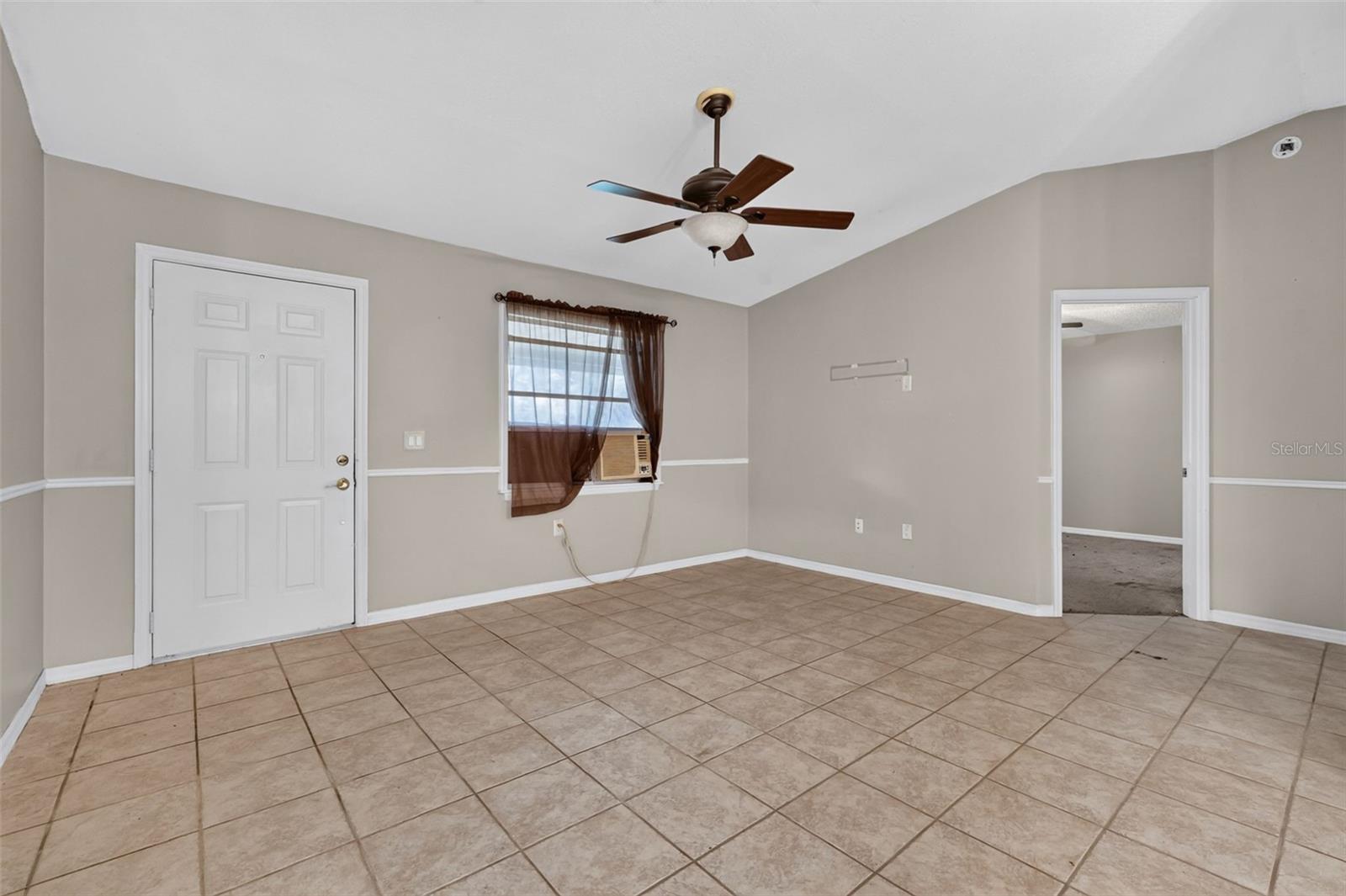 37320 Beach Dr Property Photo 6