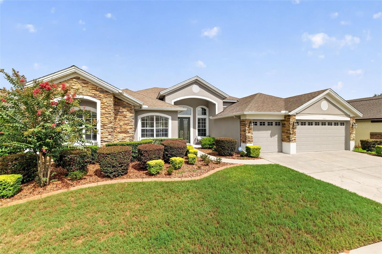 9085 Laurel Ridge Dr Property Photo 1