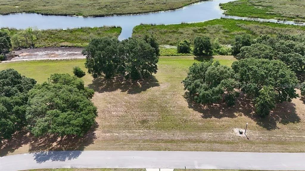 Royal Palm Dr Property Photo 1