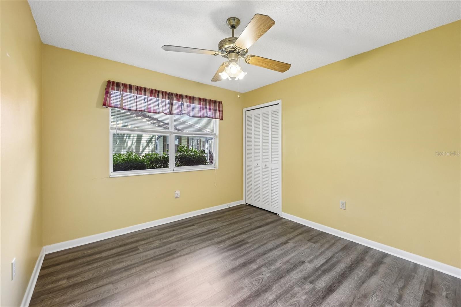 1607 Selkirk Dr Property Photo 21