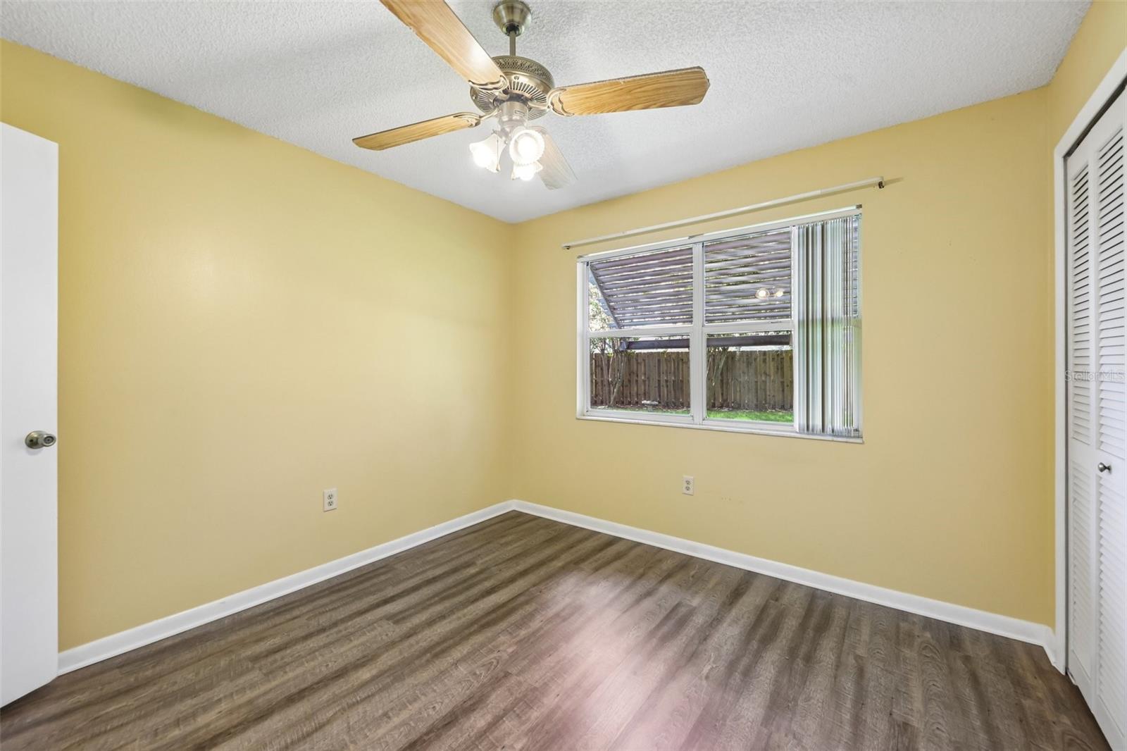 1607 Selkirk Dr Property Photo 26