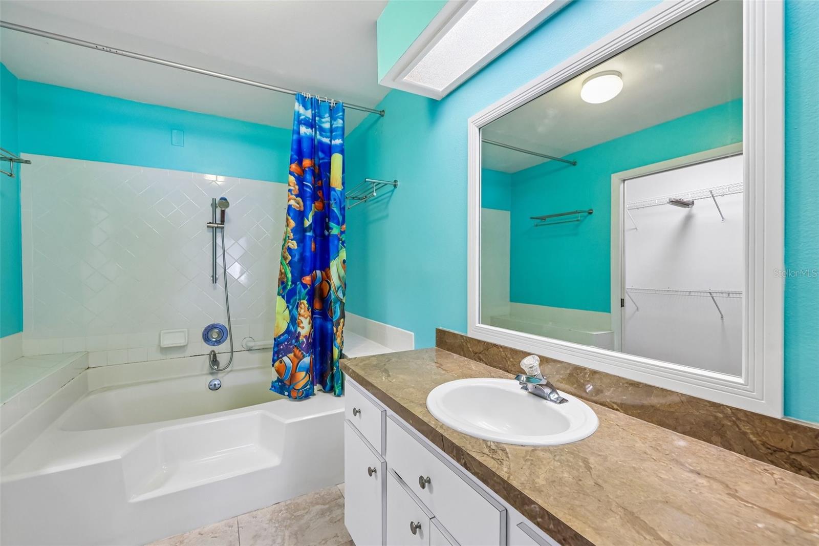 1607 Selkirk Dr Property Photo 33