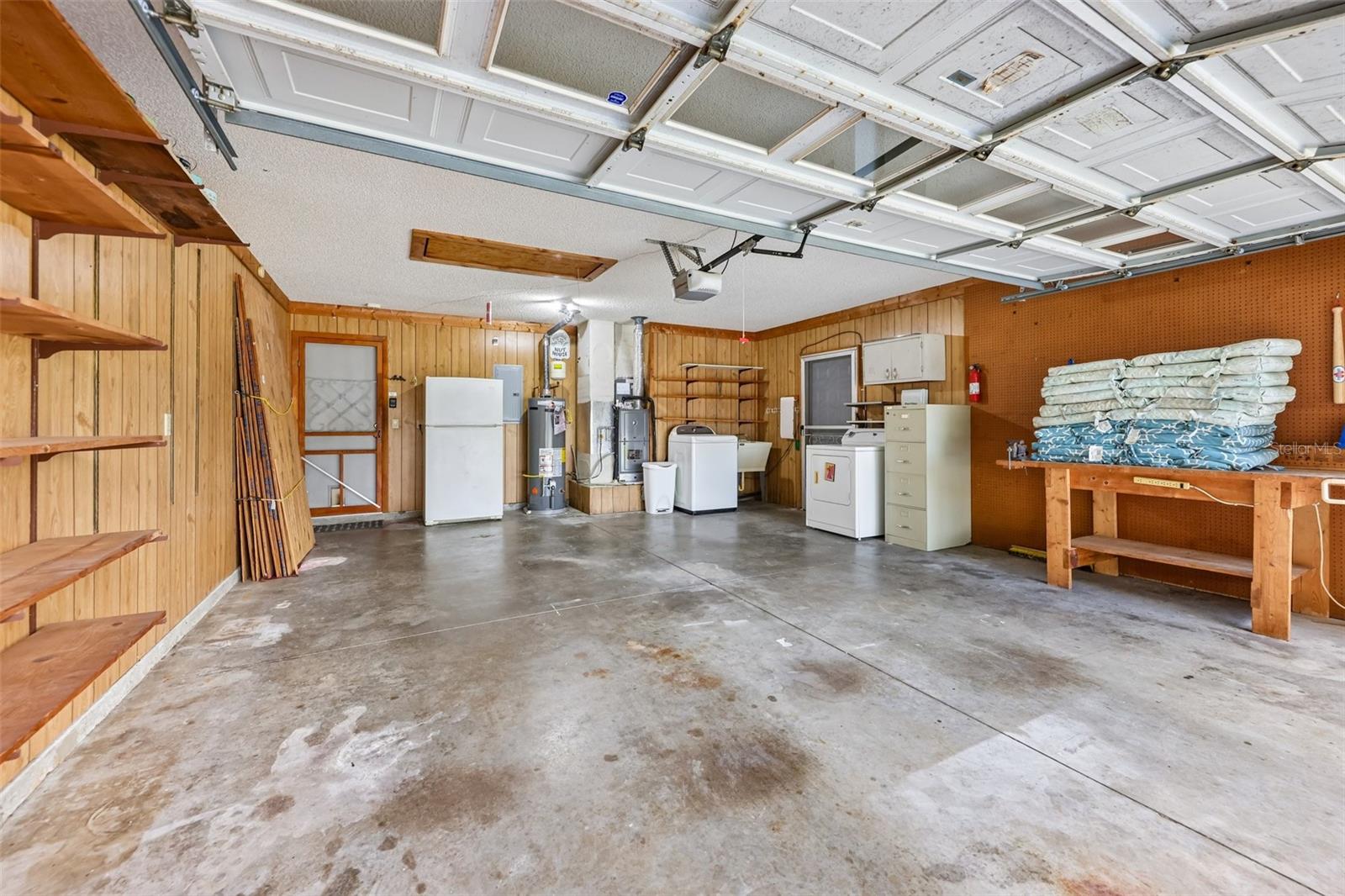 1607 Selkirk Dr Property Photo 39