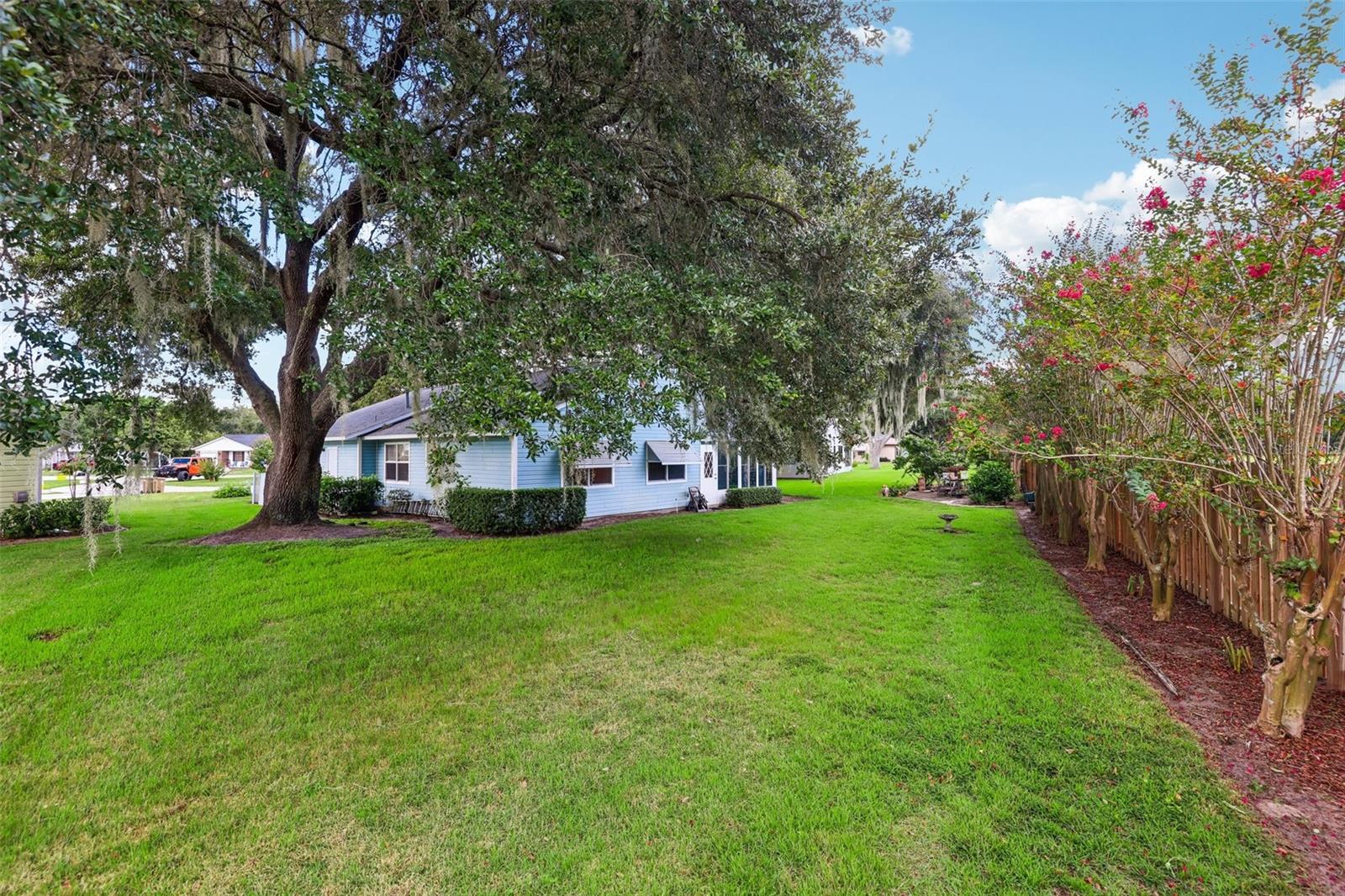 1607 Selkirk Dr Property Photo 45