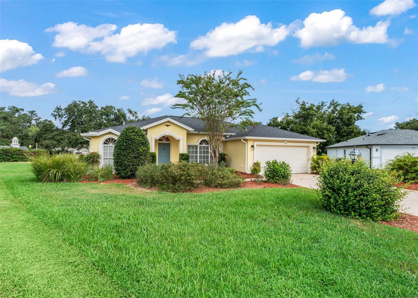 5123 Grove Mnr Property Photo 4