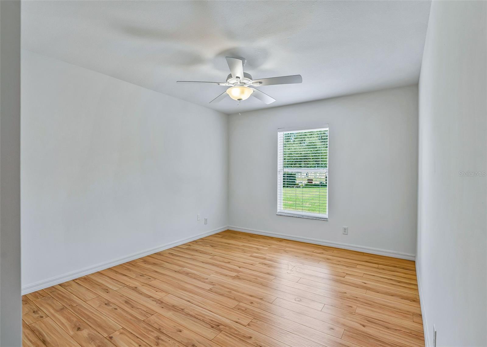 5123 Grove Mnr Property Photo 25