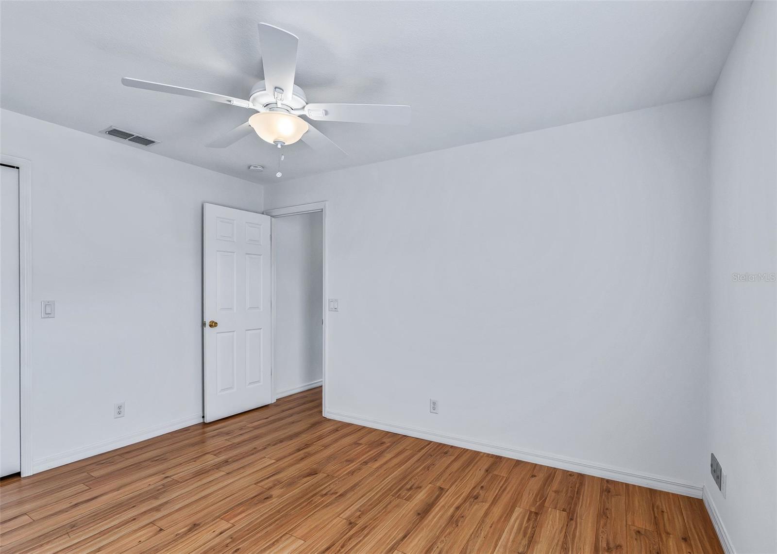 5123 Grove Mnr Property Photo 29