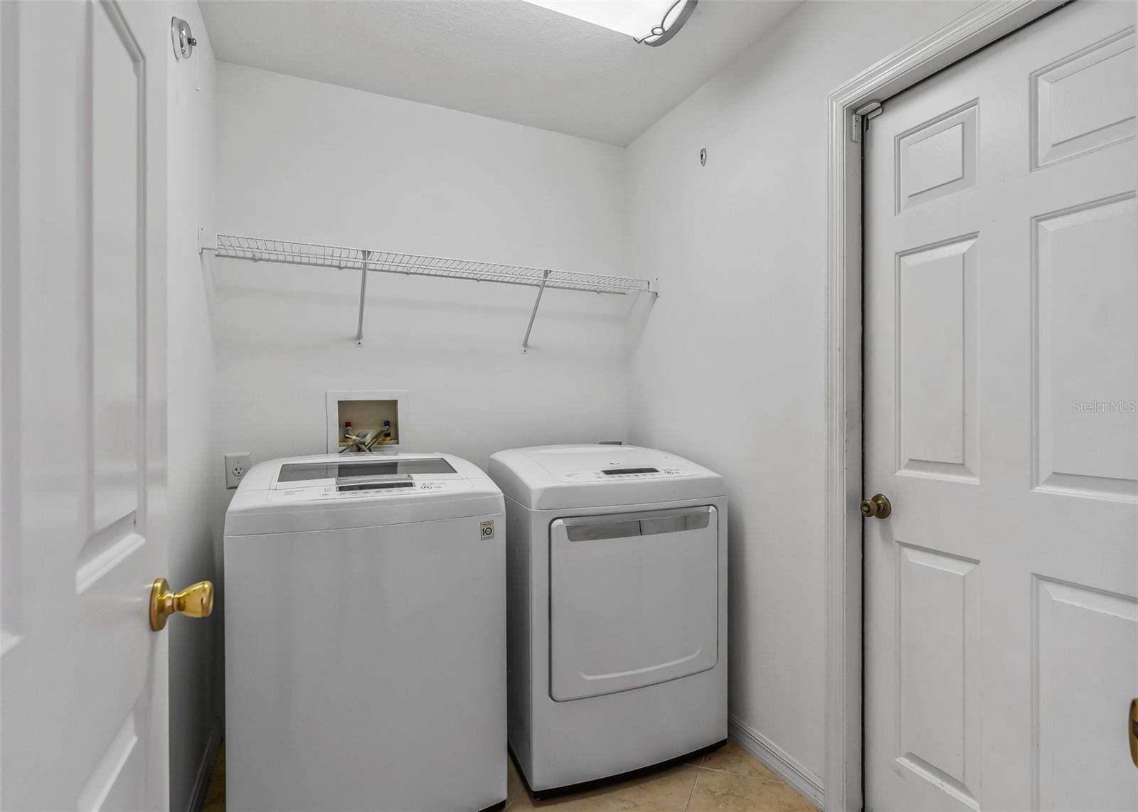 5123 Grove Mnr Property Photo 30