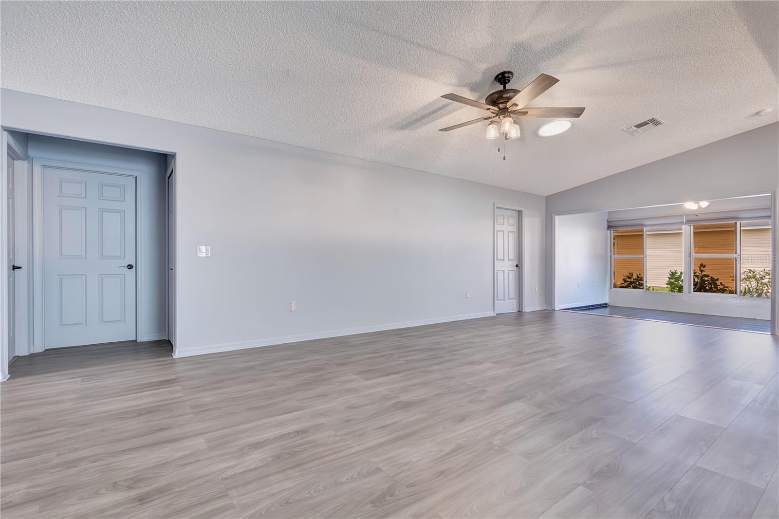 32901 Enchanted Oaks Lane Property Photo 11