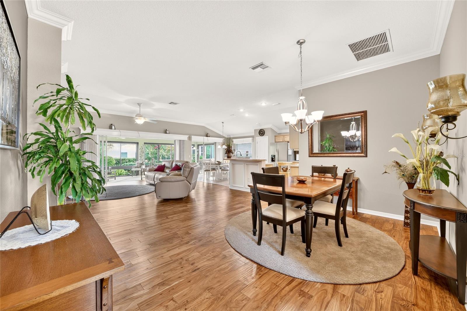 2425 Boiling Springs Ct Property Photo 1