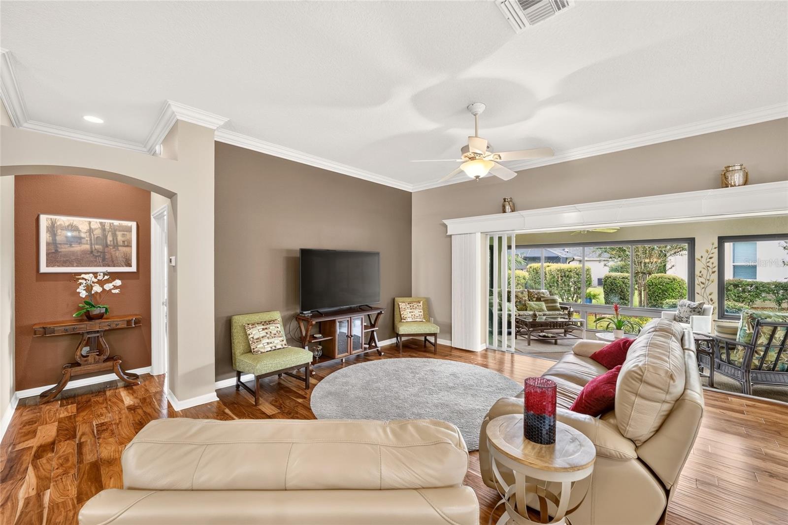 2425 Boiling Springs Ct Property Photo 14