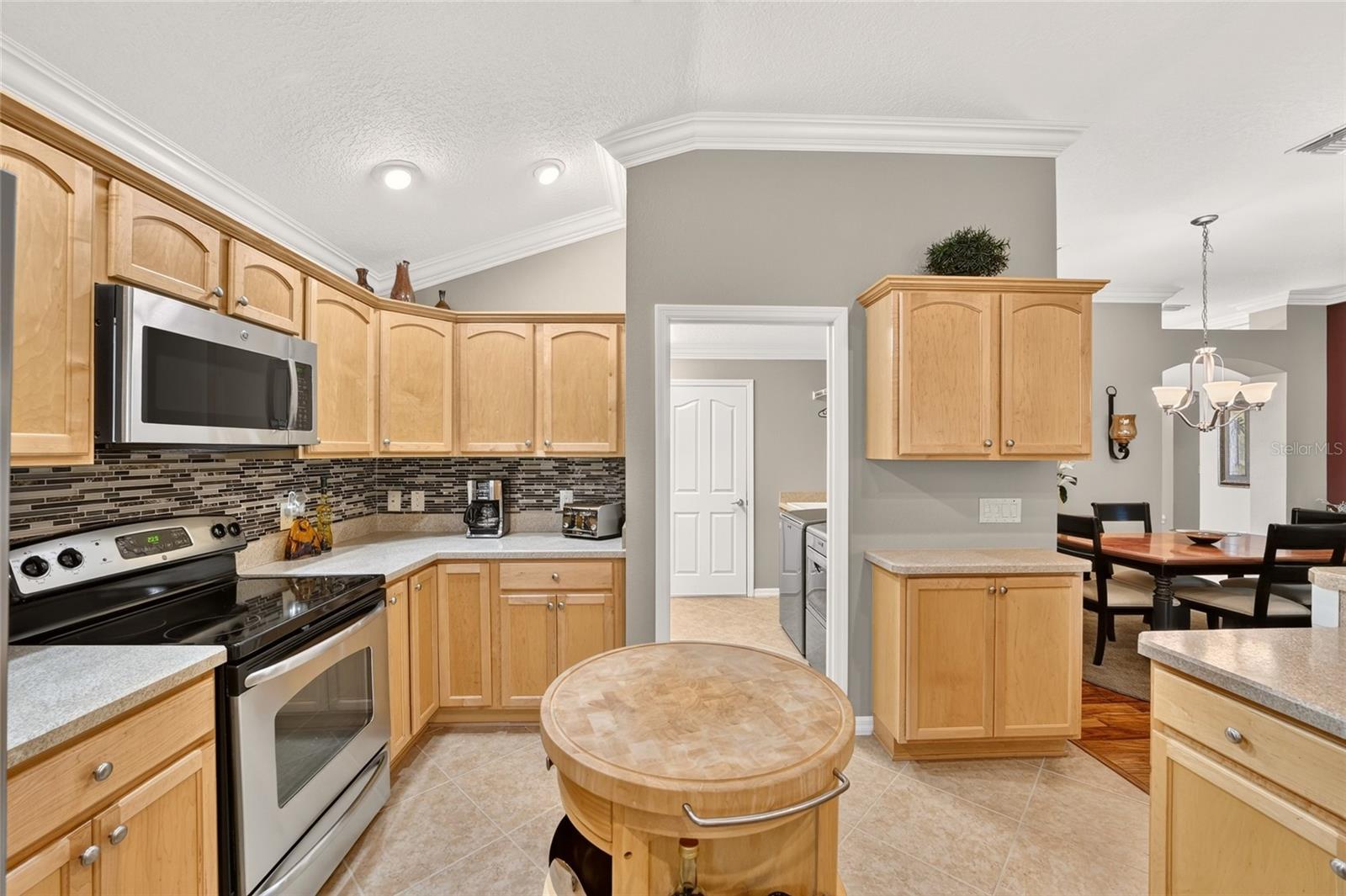 2425 Boiling Springs Ct Property Photo 15