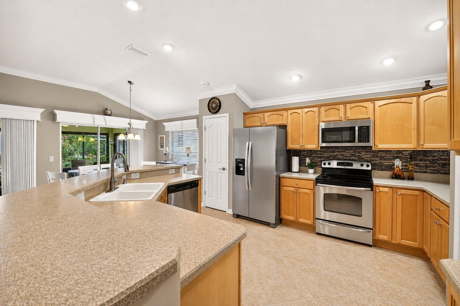 2425 Boiling Springs Ct Property Photo 16