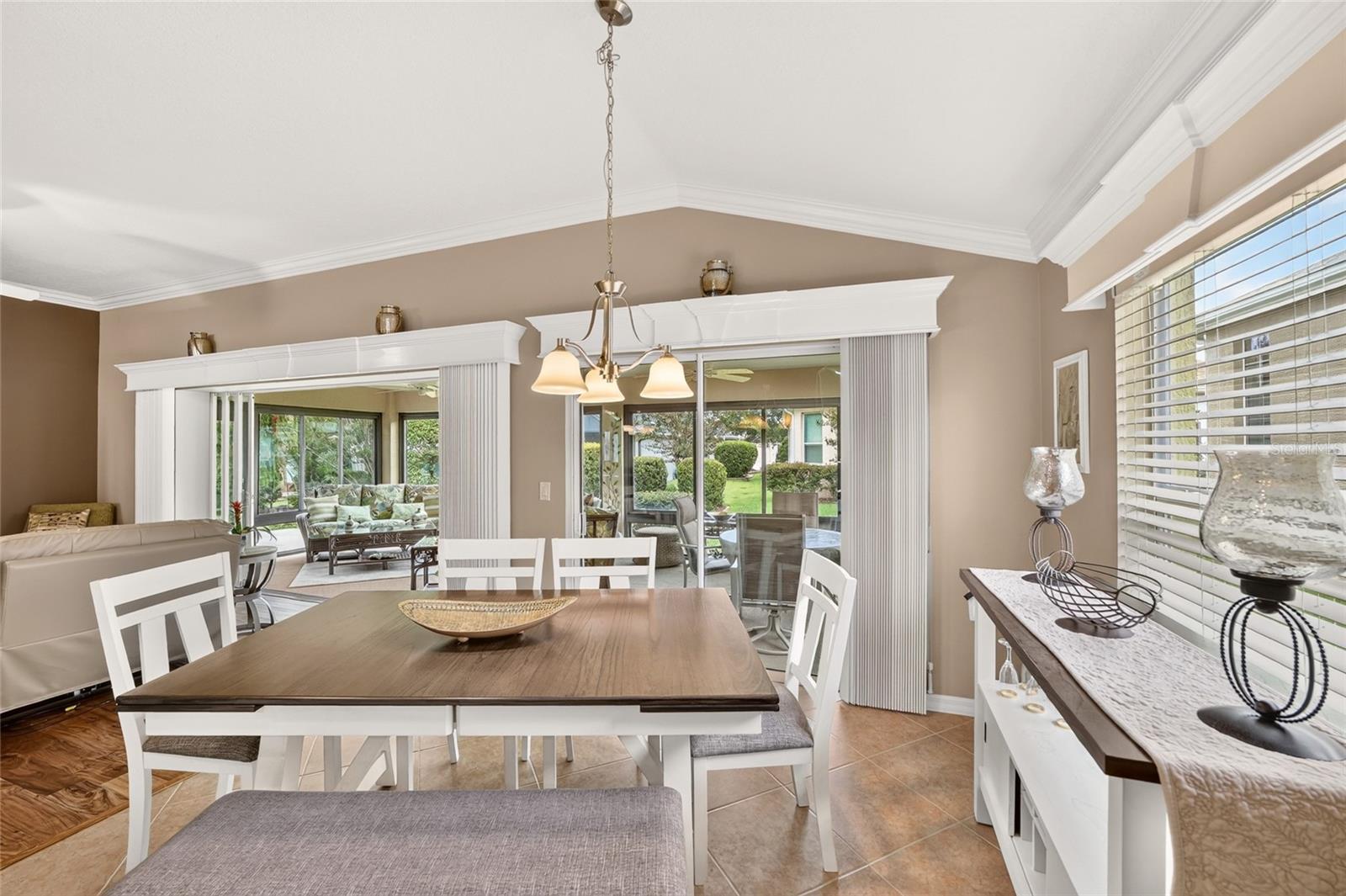 2425 Boiling Springs Ct Property Photo 19