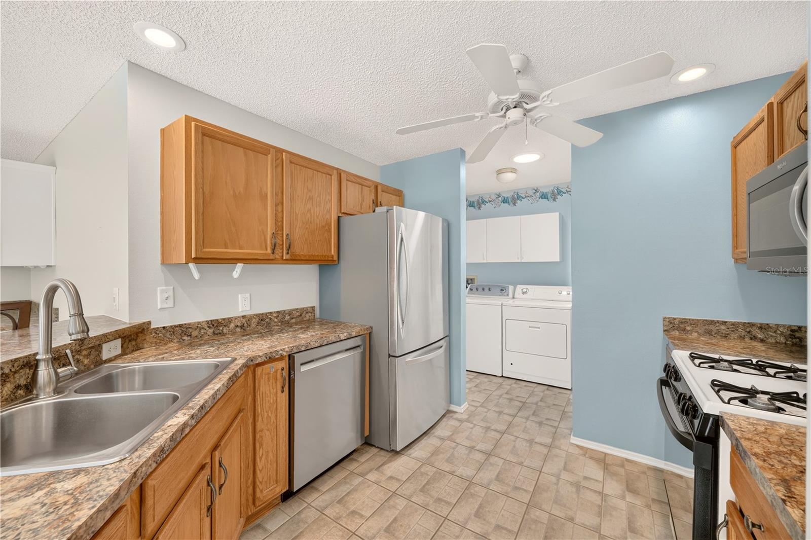 8214 Se 169th Palownia Loop Property Photo 15