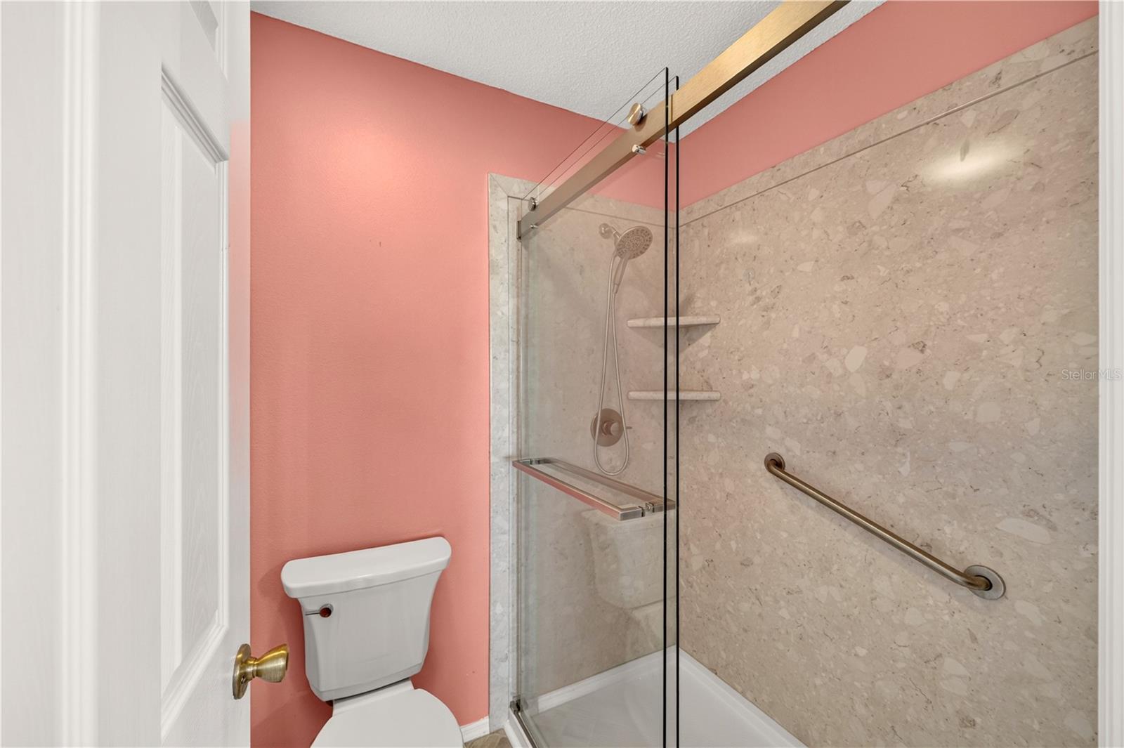 8214 Se 169th Palownia Loop Property Photo 23