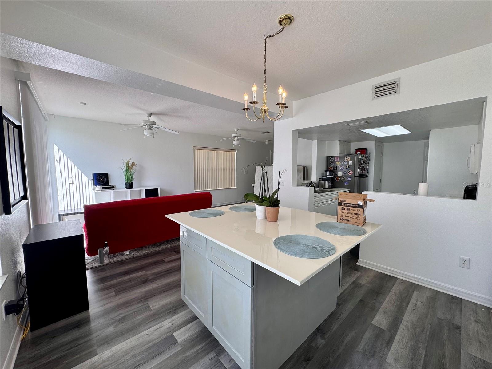 439 Coconut Palm Way Property Photo 8
