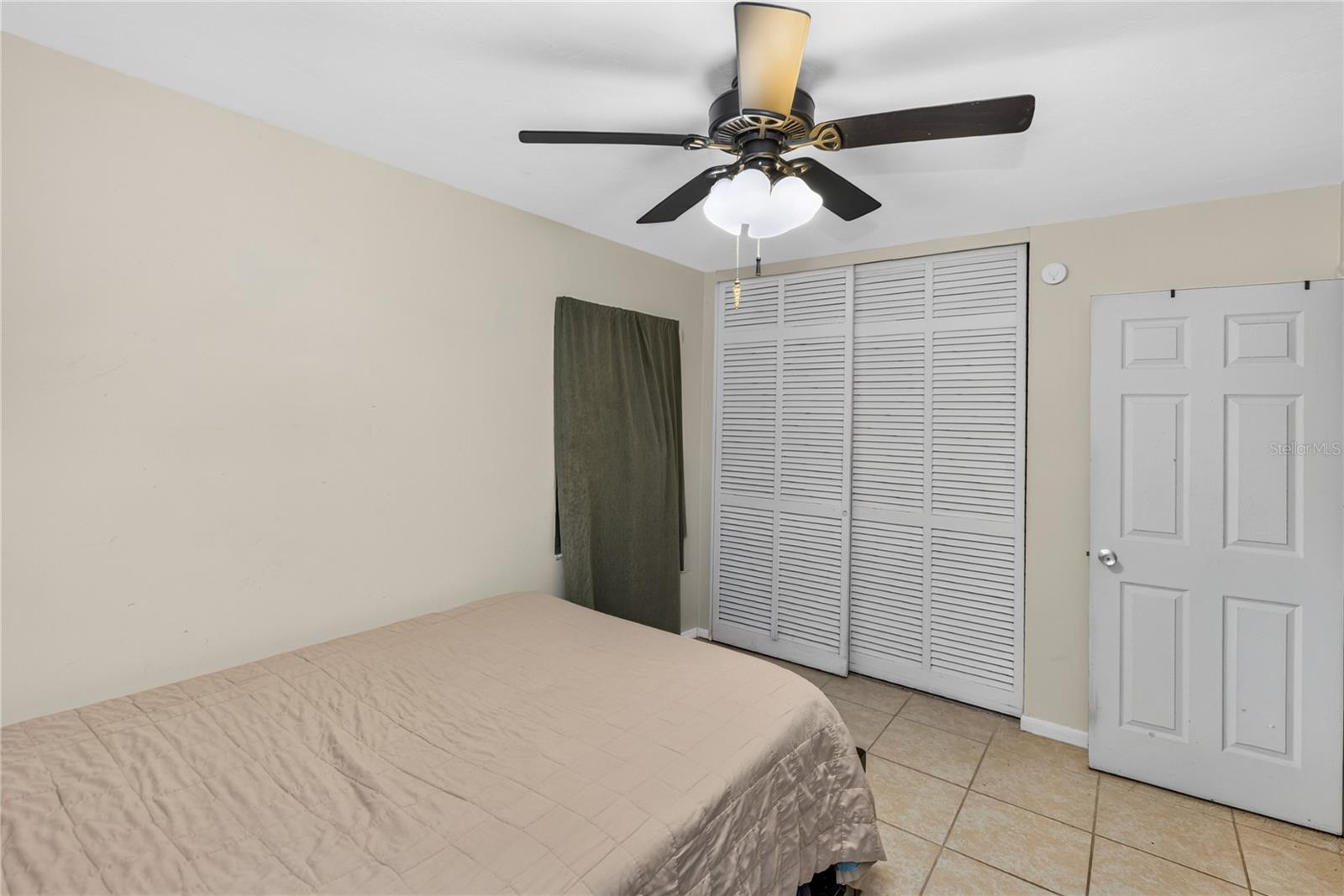 733 Hager St Property Photo 10