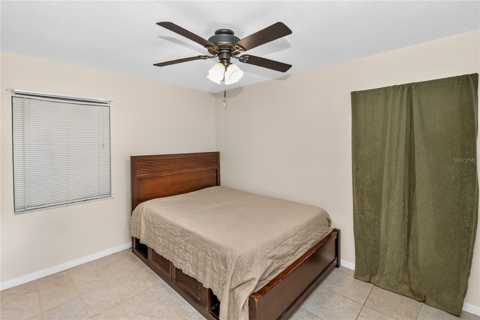 733 Hager St Property Photo 11