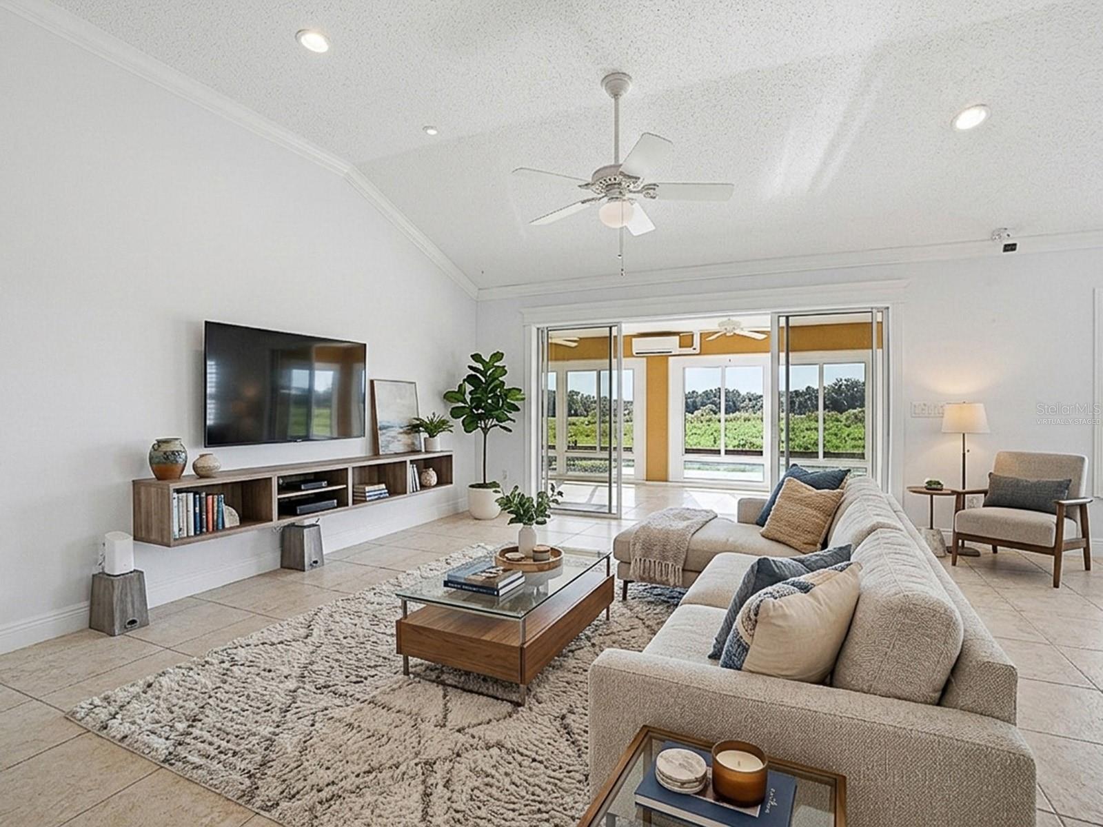 622 Maybank Loop Property Photo 6