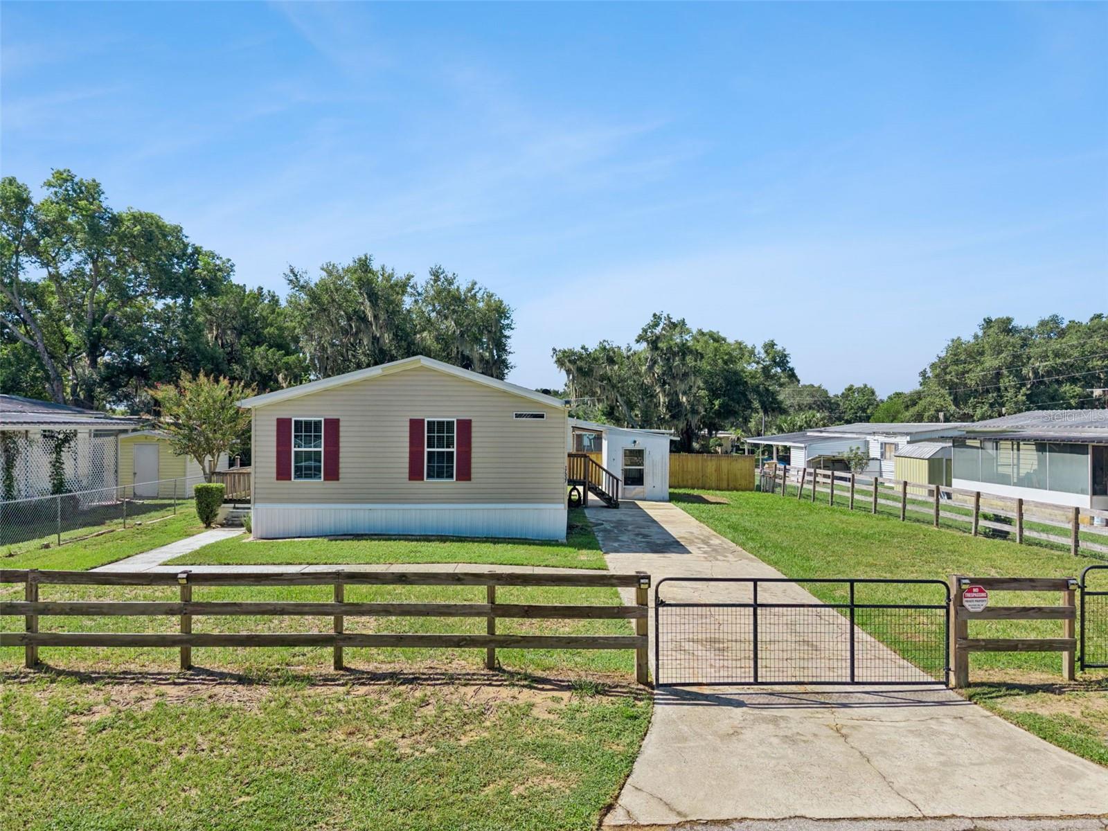 17537 PALM DR