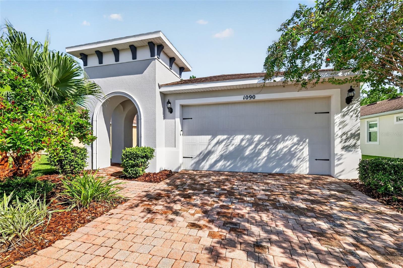 1090 Harbor Ridge Dr Property Photo 1