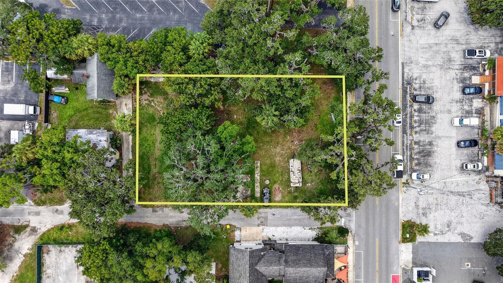 703 W Magnolia St Property Photo 7
