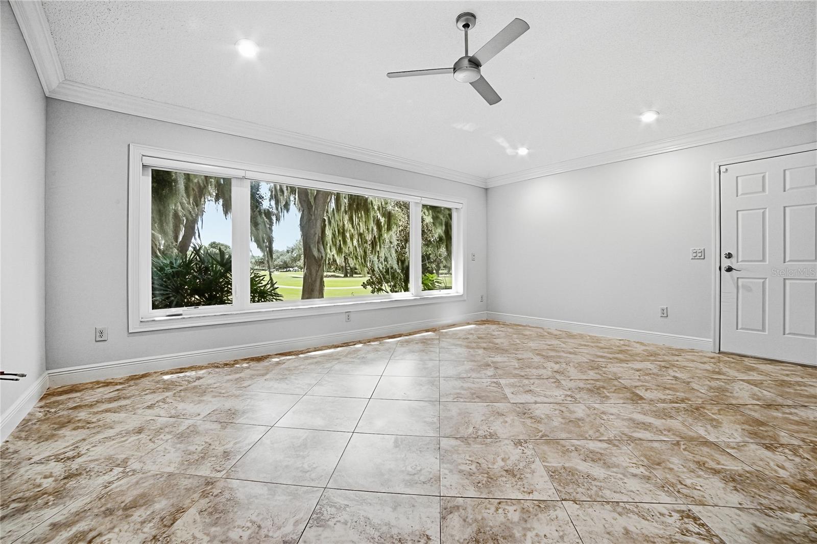 1130 Sayle St Property Photo 19