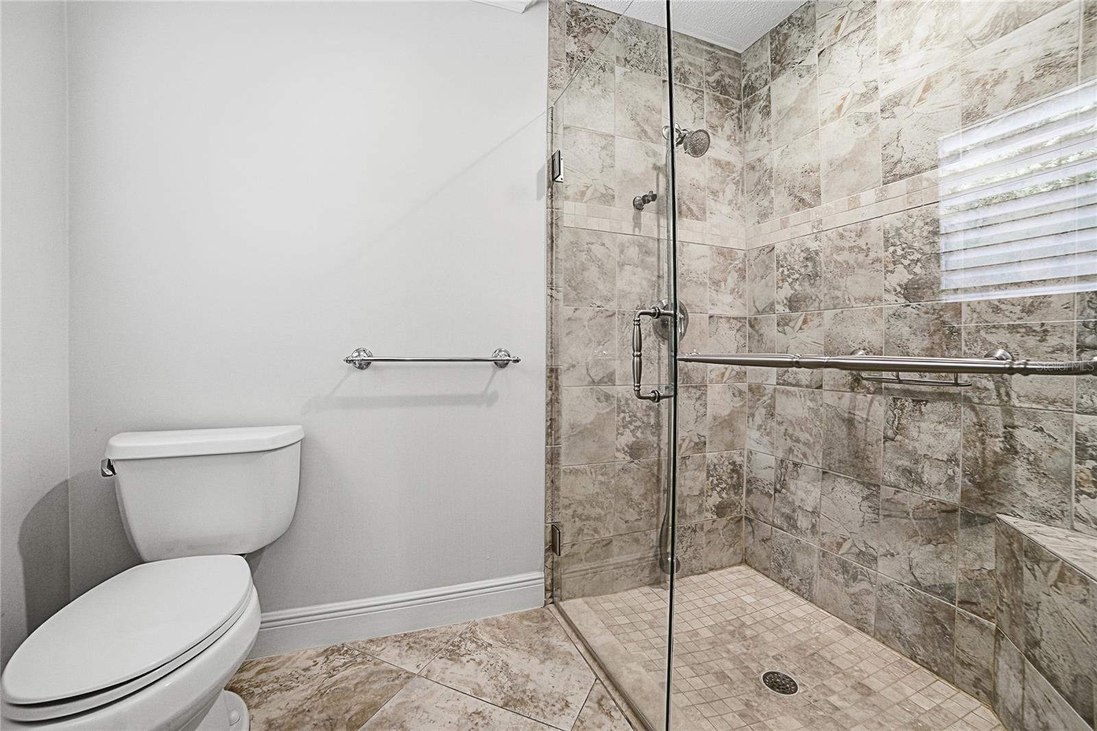 1130 Sayle St Property Photo 23