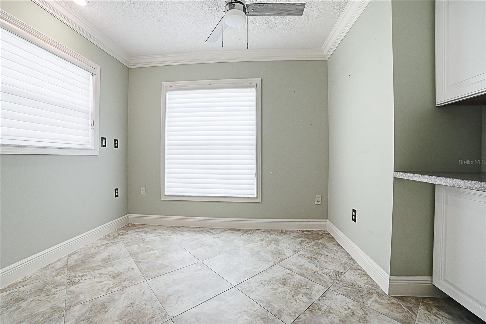 1130 Sayle St Property Photo 33