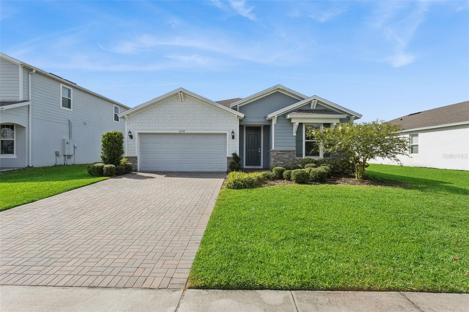2749 Hilltop Loop Property Photo 1