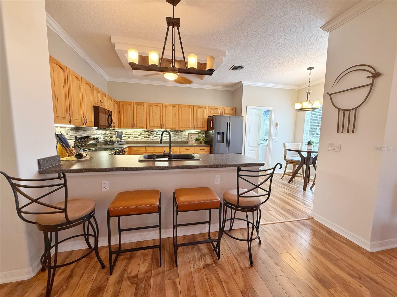 3766 Avon Ct Property Photo 4