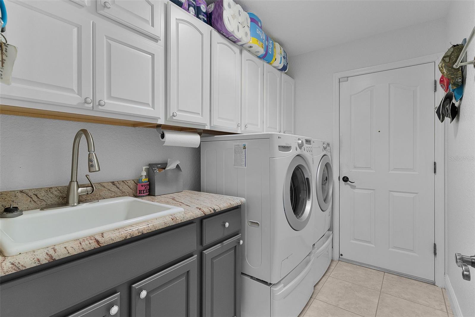 1555 Cope Pl Property Photo 62