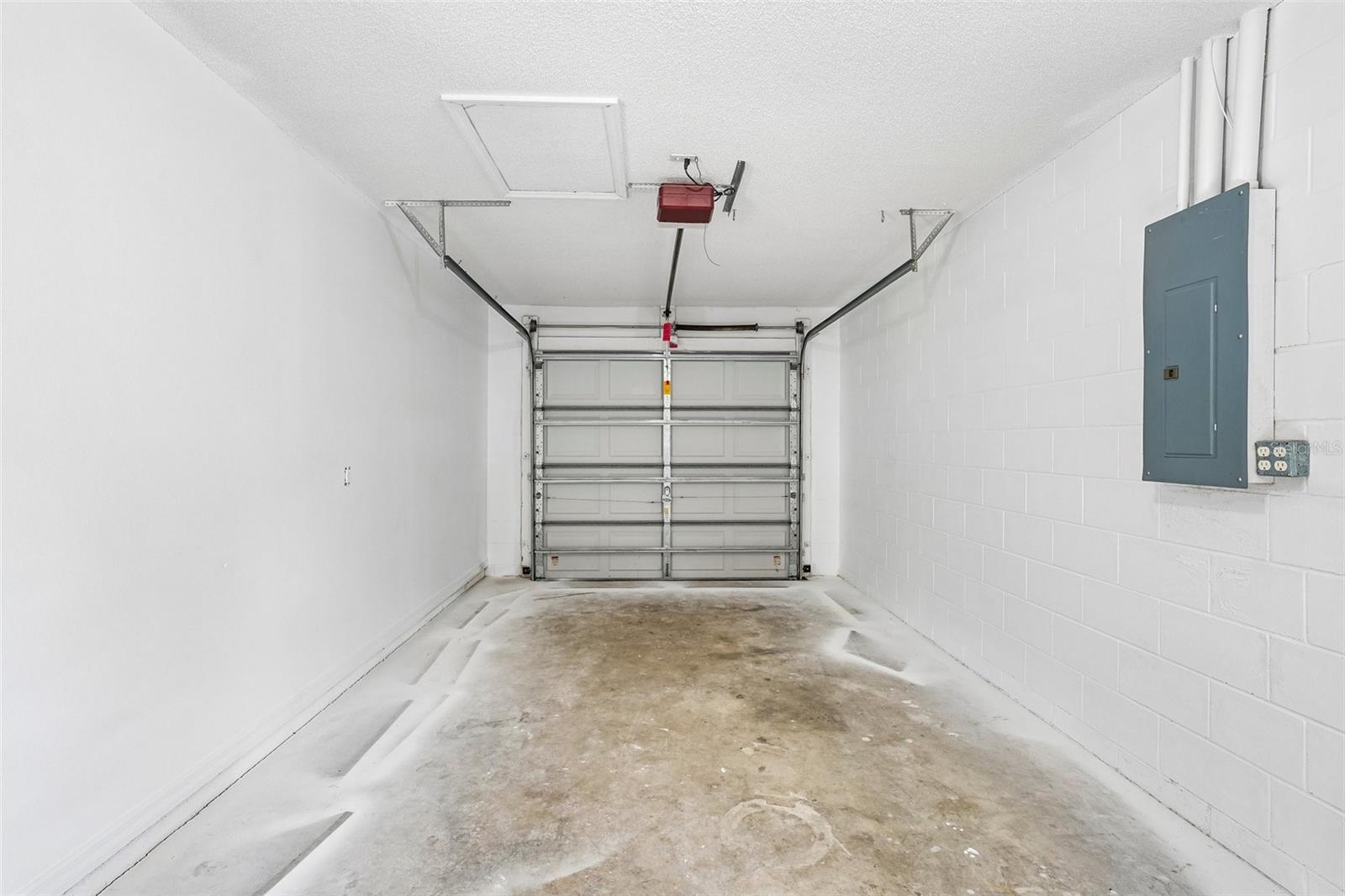 417 W Hunt Ave Property Photo 34