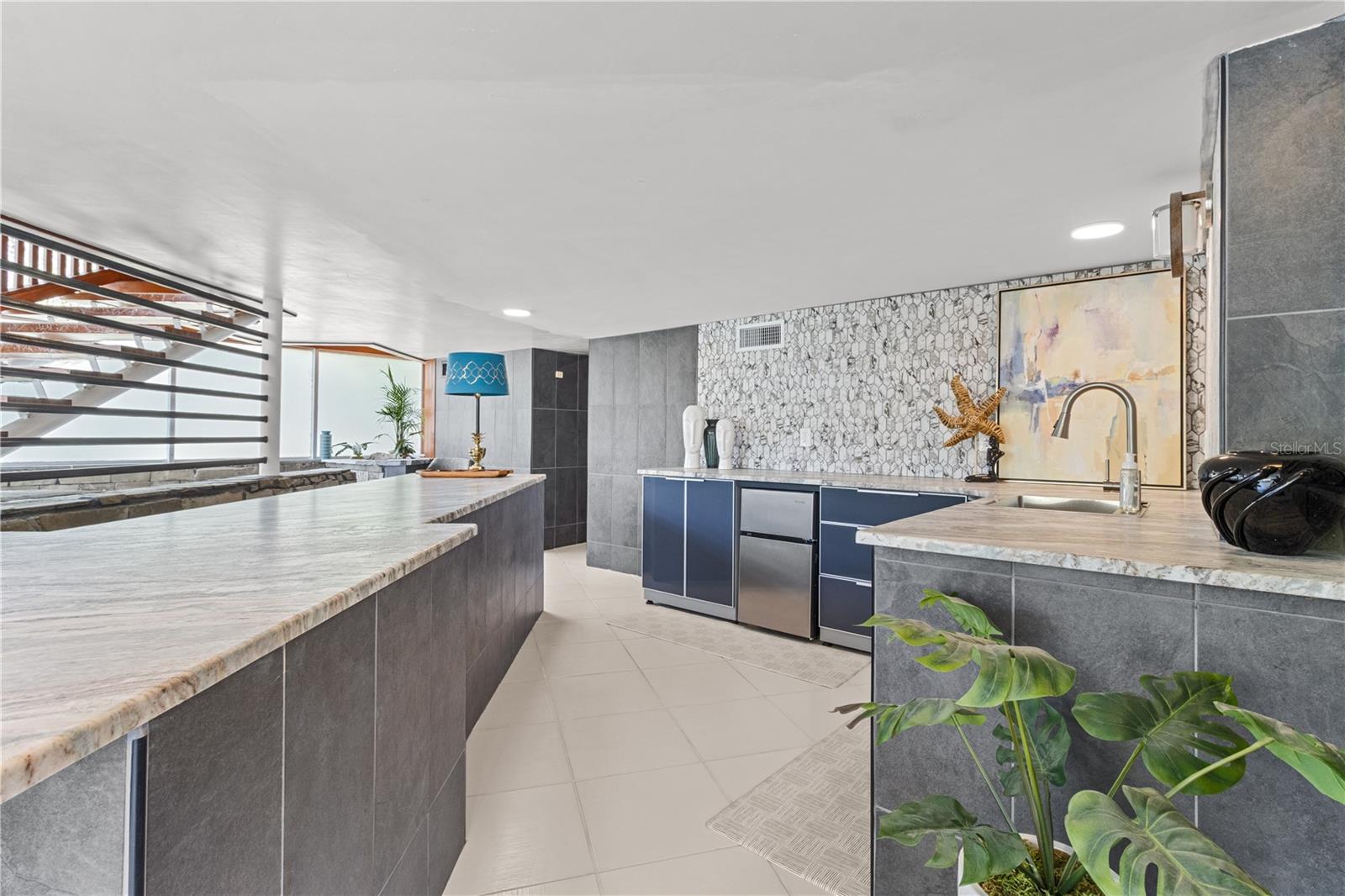 1830 Se 3rd Ct Property Photo 6
